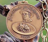 image logo Académie du Tripoux une des references de cep-socotic agence communication et publicité et digital sur Tours 37, Paris 75, Pornic 44, Nantes 44, St Nazaire 44, Pays de Retz 44. Solutions ecoresponsables