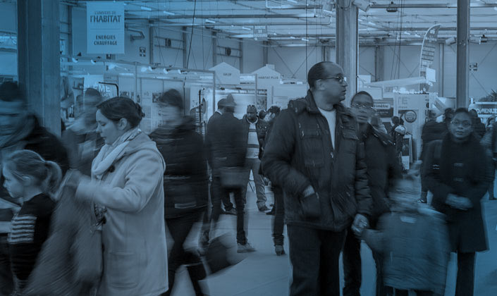Image allée foire avec stand conçu par CEP-SOCOTIC Tours 37, Paris 75, Pornic 44